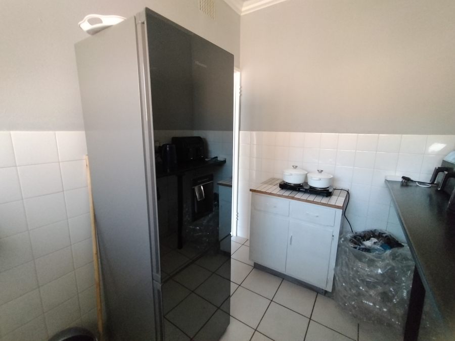 To Let 1 Bedroom Property for Rent in Meiringspark North West